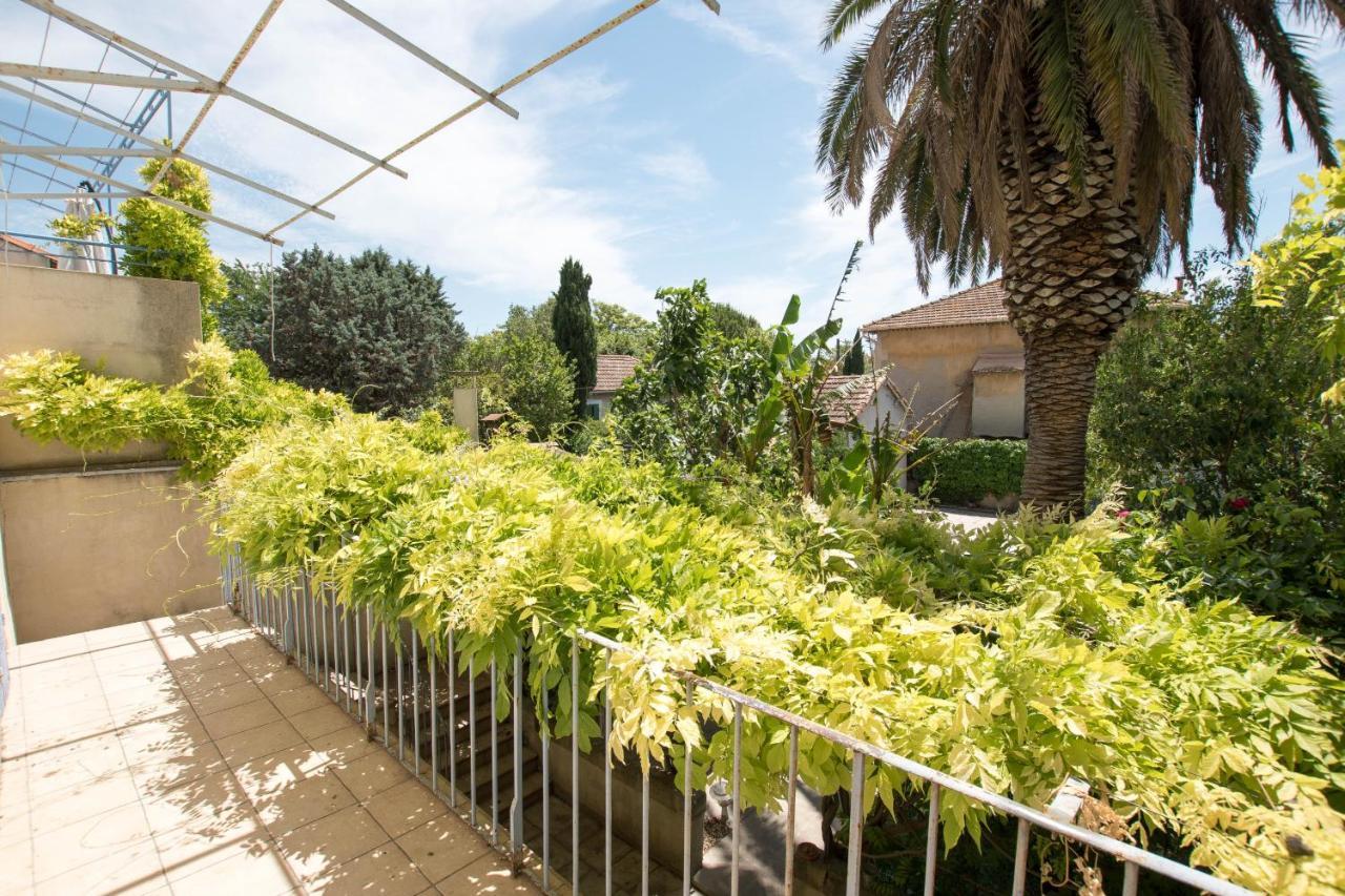 Palmeira, Piscine - Parking - Clim Arles Dış mekan fotoğraf