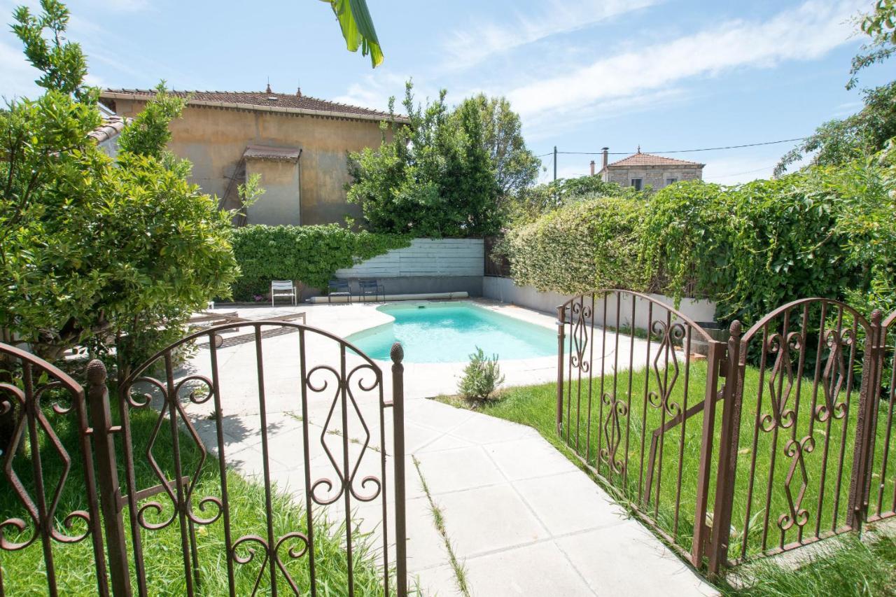 Palmeira, Piscine - Parking - Clim Arles Dış mekan fotoğraf
